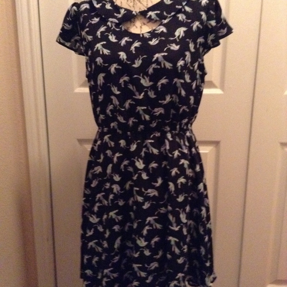 EUC Lauren Conrad Collared Dove Print Dress